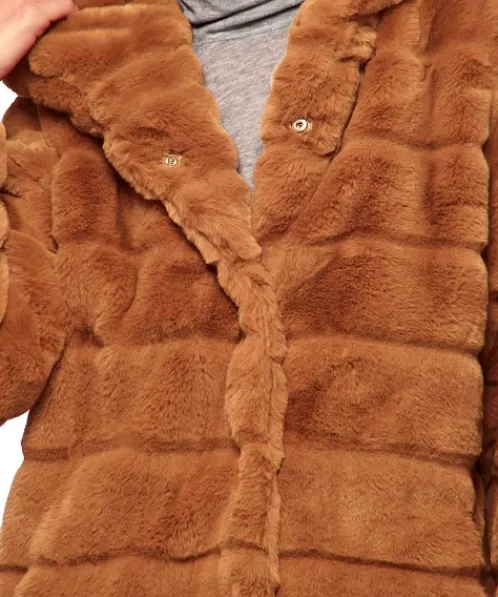 APPARIS Jackets>Hazel Faux Fur Coat Camel