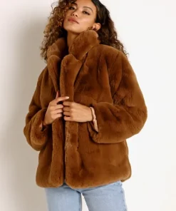 APPARIS Jackets>Manon Faux Fur Jacket Camel