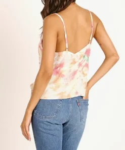Auguste the Label Tops><noscript><img width=