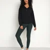 Beyond Yoga Knits>East Coast Button Pullover