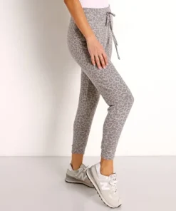 Beyond Yoga Pants | Bottoms><noscript><img width=