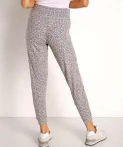 Beyond Yoga Pants | Bottoms><noscript><img width=