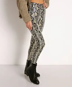 Commando Pants><noscript><img width=