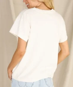 Daydreamer Tops><noscript><img width=