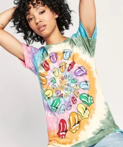 Daydreamer Tops><noscript><img width=