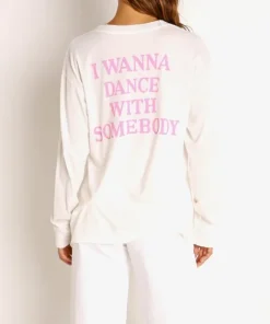 Daydreamer Tops><noscript><img width=