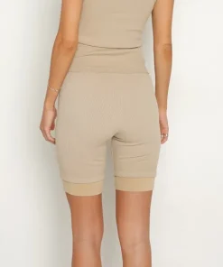 DONNI. Shorts><noscript><img width=