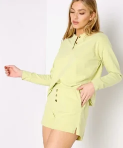 DONNI. Tops><noscript><img width=