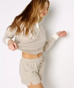 DONNI. Shorts><noscript><img width=