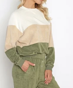 DONNI. Knits><noscript><img width=