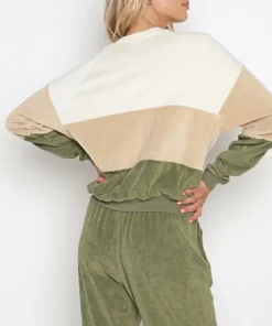 DONNI. Knits><noscript><img width=