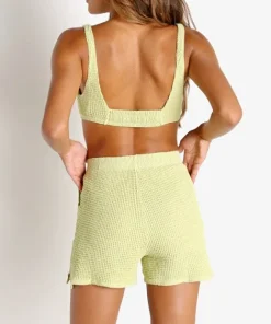 DONNI. Shorts><noscript><img width=