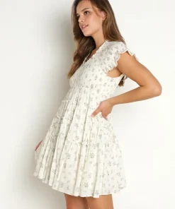 En Saison Dresses><noscript><img width=