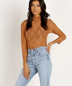 Hot As Hell Tops>Lace Crop Brown Sugar