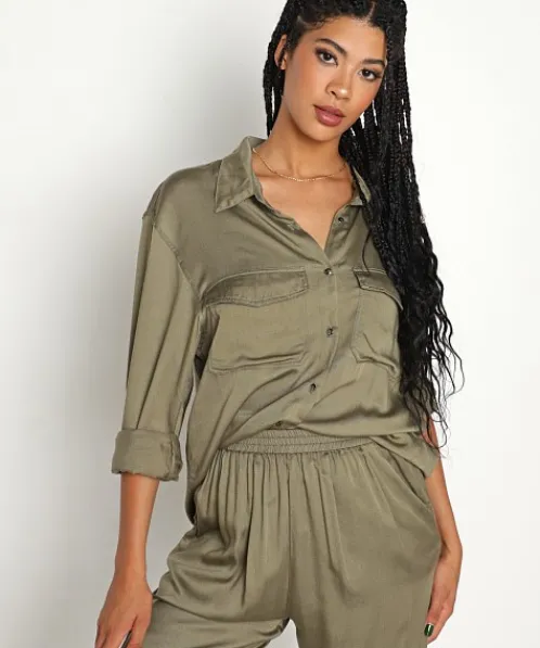 Indah Tops>Emma Solid Long Sleeve Button Up Frog