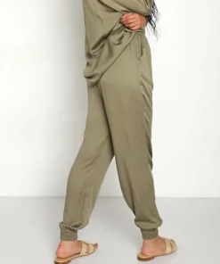 Indah Pants><noscript><img width=