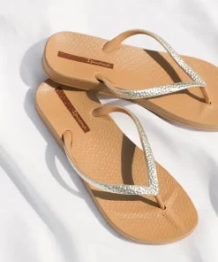 Ipanema Flip Flops | Sandals><noscript><img width=