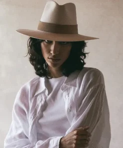 Janessa Leone Accessories>Dayna Hat Off White