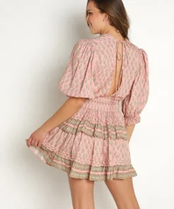 Jen's Pirate Booty Dresses><noscript><img width=
