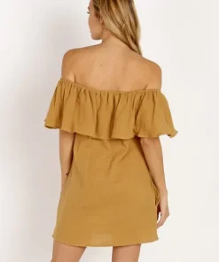 Jen's Pirate Booty Dresses><noscript><img width=