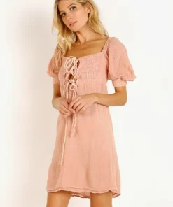 Jen's Pirate Booty Dresses><noscript><img width=