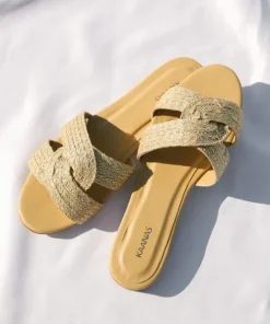 Kaanas Sandals | Flats><noscript><img width=