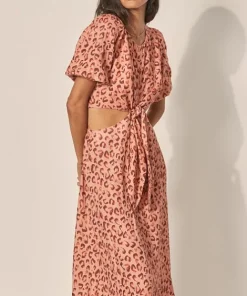 KIVARI Dresses><noscript><img width=