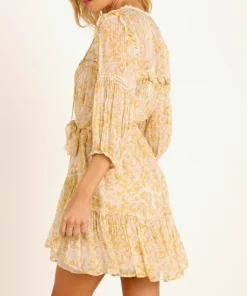 KIVARI Dresses><noscript><img width=
