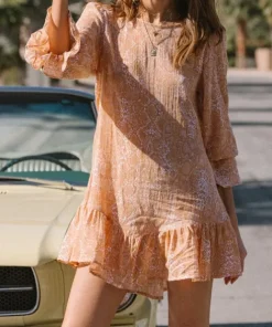 KIVARI Dresses><noscript><img width=