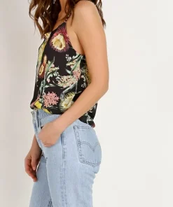 LACAUSA Tops><noscript><img width=