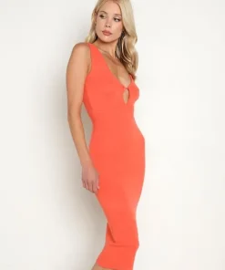 Line & Dot Dresses><noscript><img width=