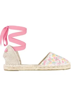 Manebi Flats><noscript><img width=