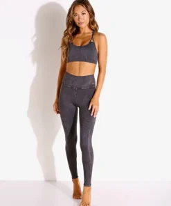 NUX Sports Bras>Levitate Sports Bra Mineral Wash Black Wash