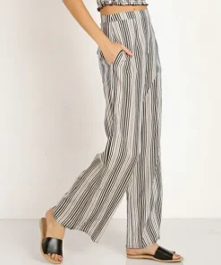 Show Me Your Mumu Pants><noscript><img width=