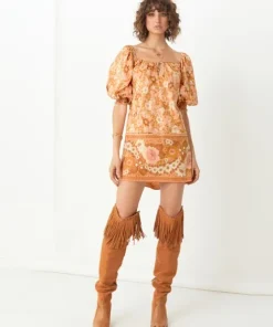 Spell Dresses><noscript><img width=