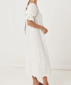 Spell Dresses><noscript><img width=