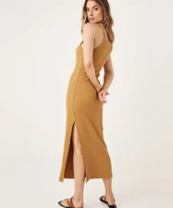 Spell Dresses><noscript><img width=