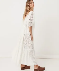 Spell Dresses><noscript><img width=