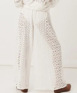 Spell Pants><noscript><img width=