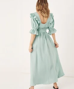 Spell Dresses><noscript><img width=