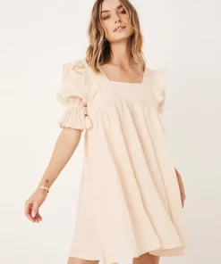 Spell Dresses><noscript><img width=