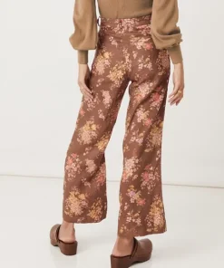 Spell Pants><noscript><img width=