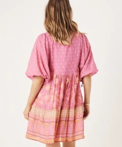 Spell Dresses><noscript><img width=