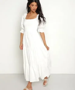 Sweet En Forme Dresses>Monochromatic Swiss Dot Maxi Dress