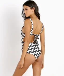 Tori Praver One Pieces><noscript><img width=