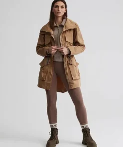 Varley Jackets>Bryce Parka Desert Sand