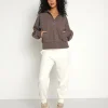 Varley Knits>Cyrus Half Zip Chocolate