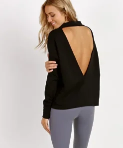 Varley Tops><noscript><img width=