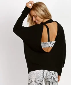 Varley Tops><noscript><img width=