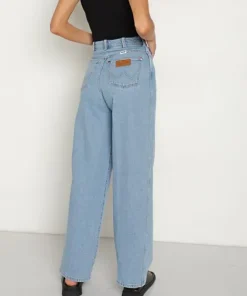 Wrangler Pants><noscript><img width=